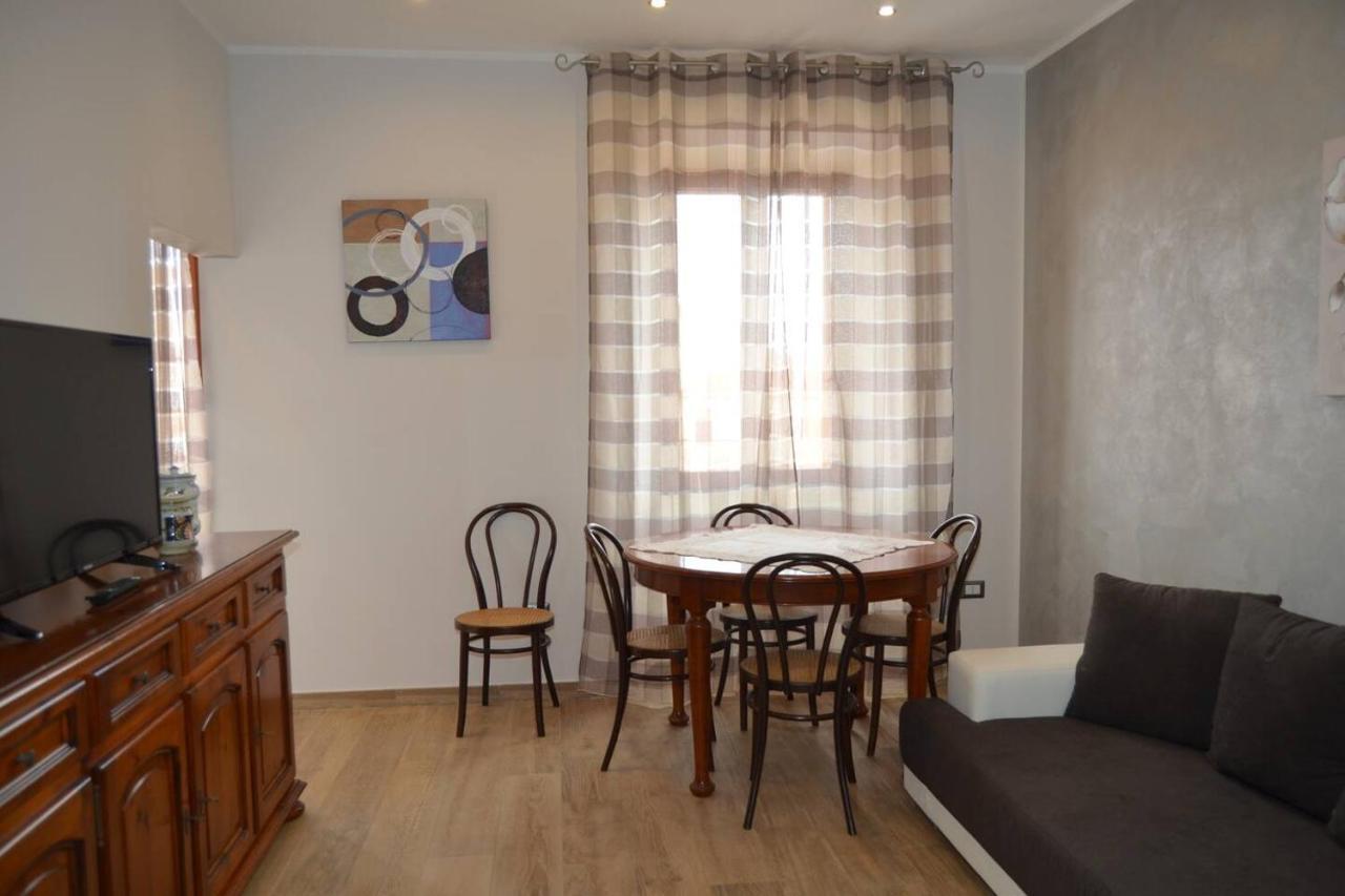 Le Scalette Bed & Breakfast La Maddalena  Dış mekan fotoğraf